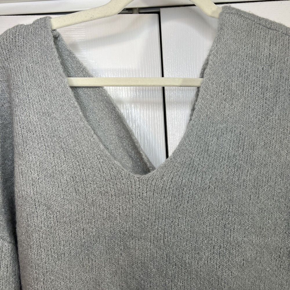 HARPER HERITAGE Boutique Sweater - Light Gray Twist Knot Back‎ Size Medium - Picture 2 of 9